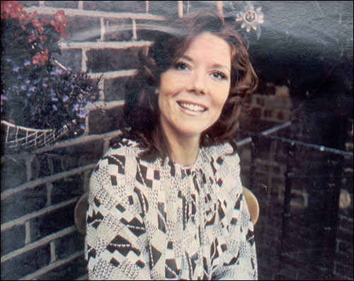 Diana Rigg, revista Tele-Radio Nº 889, del 6 al 12 de Enero de 1975